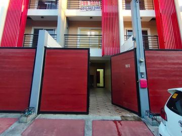 For Sale 4 Storey Modern Townhouse w/ Roofdeck in Kamuning, Q.C. KSA