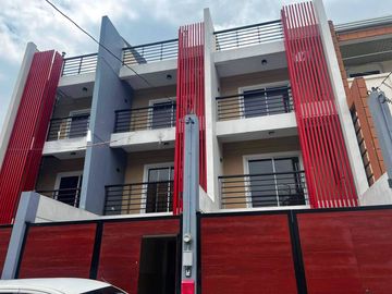For Sale 4 Storey Modern Townhouse w/ Roofdeck in Kamuning, Q.C. KSA