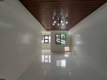 3 Storey Townhouse for Sale in Greenheights Marikina | 3BR 3-Car Garage -AJCE