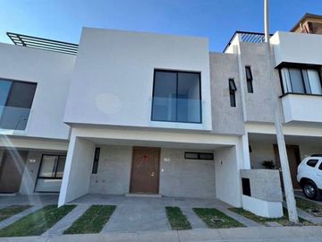 CASA DE 3 RECAMARAS CRETA RESIDENCIAL CAPITAL NORTE