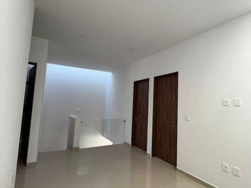 CASA DE 3 RECAMARAS CRETA RESIDENCIAL CAPITAL NORTE