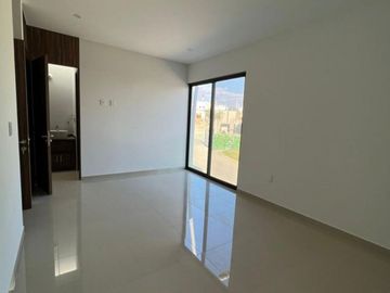 CASA DE 3 RECAMARAS CRETA RESIDENCIAL CAPITAL NORTE
