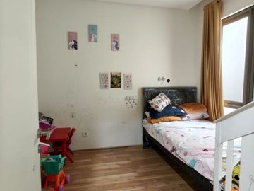Dijual Rumah Heritage Puri 11