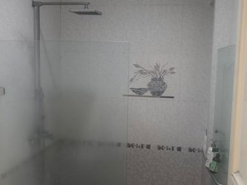 Mewah!! Dijual Rumah 3,5 Lantai Taman Palem Lestari Luas 10X20 Meter Siap Huni