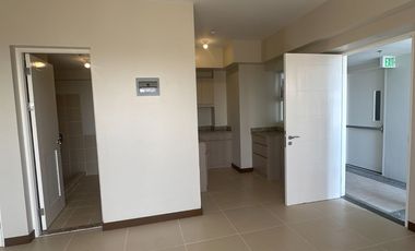 Spacious 2BR Corner Unit with 2 Balconies for Rent In the North Tower at The Oriana!