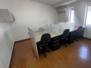ARRIENDO DIRECTO ESPACIO OFICINA,   figura cesión de  espacios La AGUACATALA, Poblado, Medellín, $8 y $5 millones mensuales.