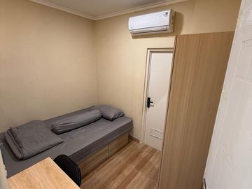 Dijual rumah kost-kostan Karang Anyar - Jakarta