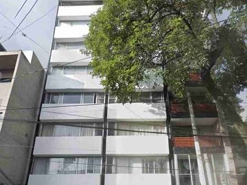 VENDO DEPTO. EN PISO 5, DE 200m², COL. ACACIAS, CERCA DE METRO COYOACÁN “RECUPERACIÓN BANCARIA”
