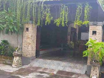 rumah semi villa jalan penyaringan Sanur bali