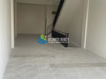 Di jual ruko gandeng 3,5 lantai