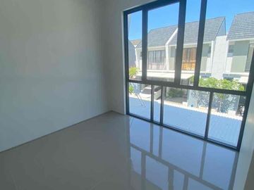 Royal Residence Wiyung 2lt Serenade