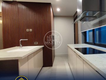 Luxury Furnished 3-Storey Single-Detached Townhouse for Sale in New Manila, Quezon City