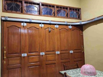 Rumah Megah di pondok pekayon indah 2Kavling nempel 1 Ruko
