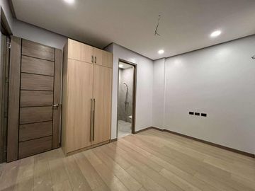 For Sale 4 Storey Modern Townhouse in Brgy Obrero, Q.C. KSA