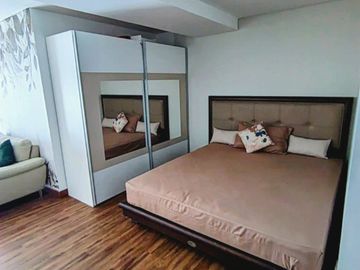 Disewakan Unit Soho Residences Tipe Melrose Furnished Bagus Siap Huni Lokasi Strategis di Jakarta Barat