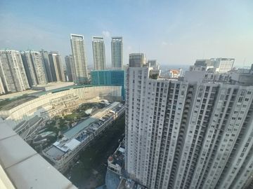 Disewakan Unit Soho Residences Tipe Melrose Furnished Bagus Siap Huni Lokasi Strategis di Jakarta Barat