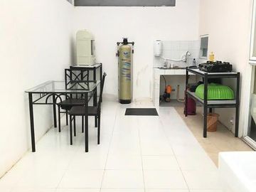 RUMAH 2 LT SEMI FURNISHED DIBAWAH HARGA PASAR CIPONDOH TANGERANG