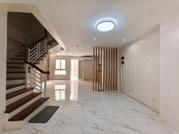 For Sale 3 Storey Modern Townhouse in Bahay Toro Project 8, Q.C. KSA