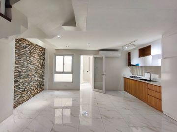 For Sale 3 Storey Modern Townhouse in Bahay Toro Project 8, Q.C. KSA