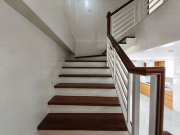 For Sale 3 Storey Modern Townhouse in Bahay Toro Project 8, Q.C. KSA