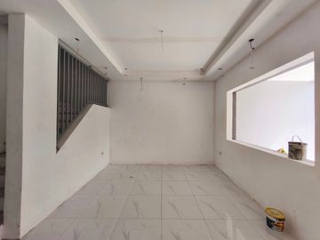 2 Storey Duplex Townhouse For Sale in Banaba, San Mateo Rizal For Sale at 9.3M SD