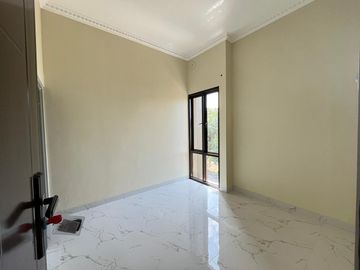 DIJUAL RUMAH MURAH 2 LANTAI DI PERUMAHAN BEKASI TIMUR REGENCY, MUSTIKAJAYA - BEBAS BANJIR