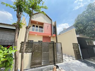 DIJUAL RUMAH MURAH 2 LANTAI DI PERUMAHAN BEKASI TIMUR REGENCY, MUSTIKAJAYA - BEBAS BANJIR