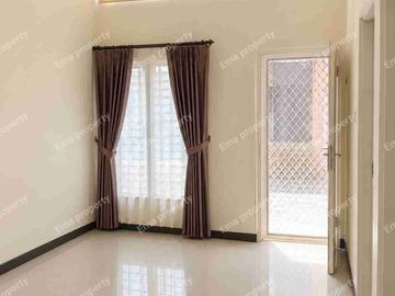 Dijual / disewakan rumah di Sambisari dekat Supermall Pakuwon