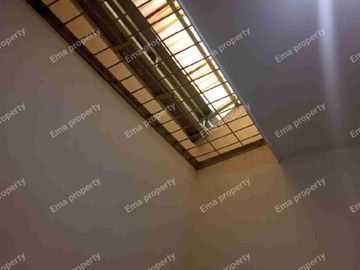 Dijual / disewakan rumah di Sambisari dekat Supermall Pakuwon