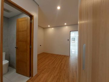 4 Bedroom 3-Storey Townhouse for Sale in Project 8, Quezon City RG