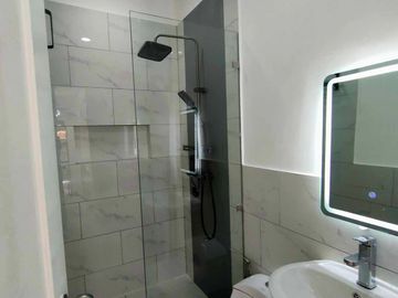 Diliman Quezon City Townhouse For Sale, Pre Selling, Last Unit Left SD