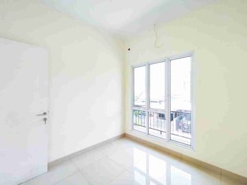 DIJUAL RUMAH CANTIK 2 LANTAI SIAP HUNI DI BUKITGOLF RIVERSIDE CIBUBUR