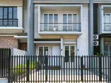 DIJUAL RUMAH CANTIK 2 LANTAI SIAP HUNI DI BUKITGOLF RIVERSIDE CIBUBUR