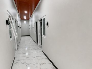 Jual Kost Ring 1 UII, Jendela Kamar Besar, Sirkulasi Udara Bagus