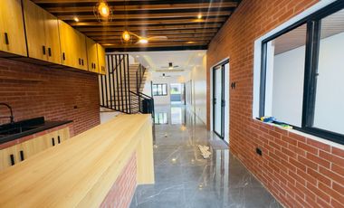 4 Bedrooms Brand New Duplex House and Lot for Sale in Parañaque City
