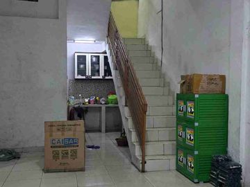 Dijual cepat Ruko Murah 3 lantai lokasi ramai cocok buat usaha di Harapan Indah Bekasi
