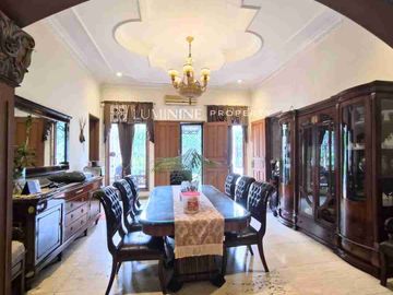 RUMAH HOOK BANGUNAN MODERN DI GUDANG PELURU - TEBET JAKSEL