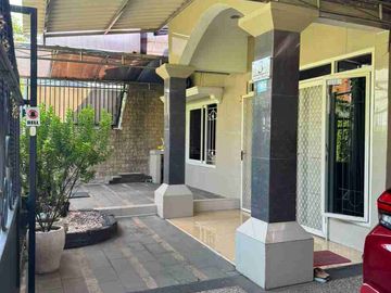 Dijual Rumah di Semampir sby