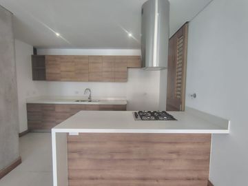 Apartamento en Arriendo en Ciudad del Rio, Poblado Medellín Antioquia