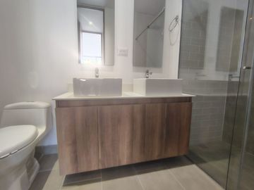 Apartamento en Arriendo en Ciudad del Rio, Poblado Medellín Antioquia