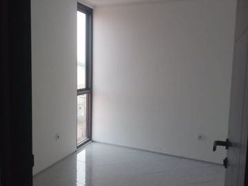 RUMAH MURAH MEWAH 3 LANTAI SIAP HUNI BISA CASH ATAU KPR TANPA DP BINTARA JAYA BEKASI  BARAT