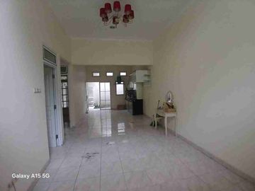 Jual cepat rumah siap huni di bawah harga pasar cluster favorite. CitraGran Cibubur.