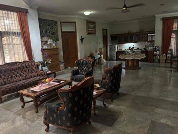 rumah di Jln pinang , Pondok Labu, Kec Cilandak