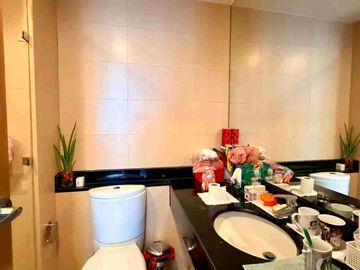 Fully Furnished 2 Bedroom Unit in Park Point Residences beside Cebu Ayala Mall Center