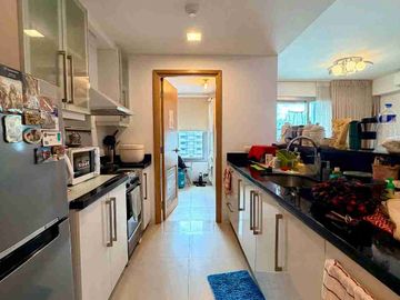Fully Furnished 2 Bedroom Unit in Park Point Residences beside Cebu Ayala Mall Center