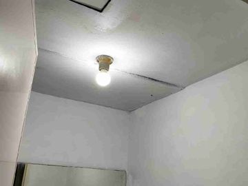 dijual murah apart 2br semi furnished baru servis dan cat ulang seluruh regency jasmine shm