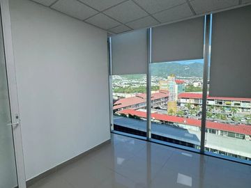 Oficina en Renta en Zona Sur (Torre Quadra Tower) Monterrey, Nuevo León