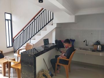 RUMAH MURAH SIAP HUNI BISA NEGO DI JATIRANGGON JATISAMPURNA BEKASI