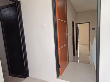Rumah Skn Kedaung Pamulang, Murah 2 LANTAI Baru di Tangsel Kota Tangerang Selatan Dijual