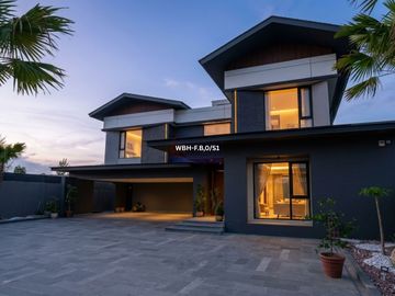 Villa Mewah Neo Coastarina Tepi Pantai Batam Center